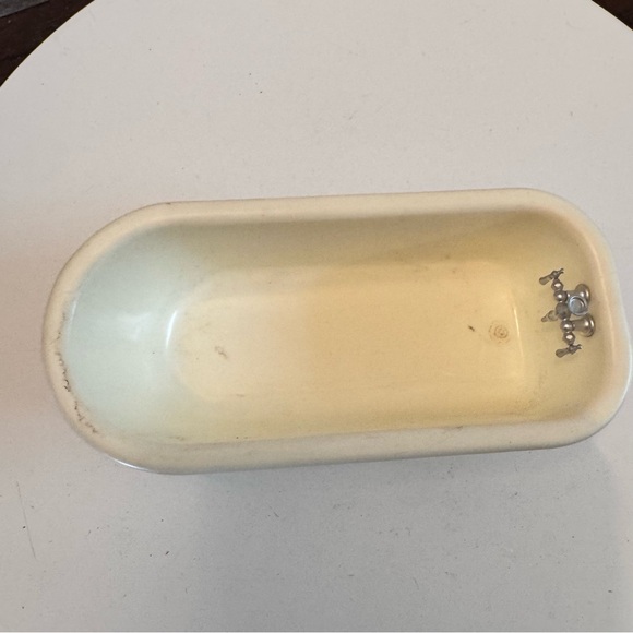 Dollhouse miniature furniture plastic bathtub - Picture 2 of 5